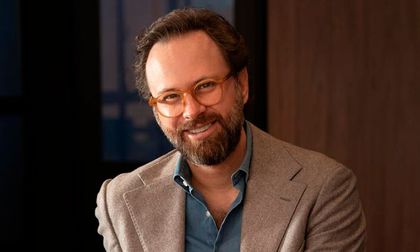 “El gran competidor de los centros comerciales es el sofá de la casa”