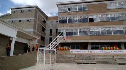 Imagen de En El Carmen entregaron las nuevas instalaciones de la I.E Fray Julio Tobón Betancur