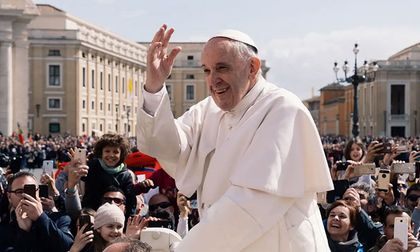 El Papa Francisco pidió dar sermones más cortos porque “la gente se duerme”