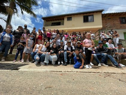 Imagen de  Kiño y ‘JhonEfe’ se tomaron los barrios de Rionegro en la Semana de la Juventud e Innovación