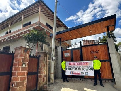 Imagen de  Gobernador informa extinción de dominio a inmuebles del grupo El Mesa en el Oriente