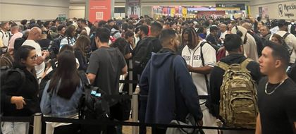 Imagen de  Viajeros internacionales que llegan al aeropuerto de Rionegro esperan hasta cuatro horas en Migración