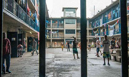 El crimen manda desde las cárceles