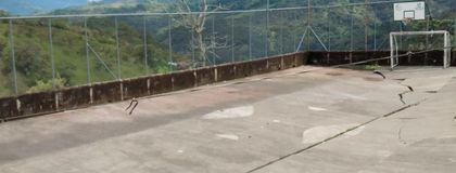Imagen de  Alerta en Cocorná por hundimiento de una placa polideportiva: la Alcaldía responde