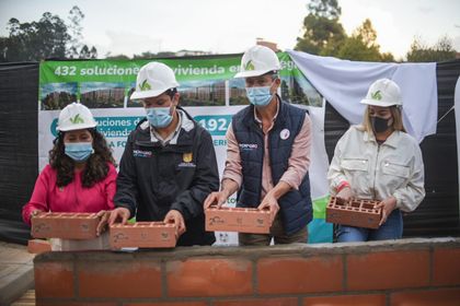Imagen de  432 familias rionegreras se beneficiarán de los proyectos de vivienda Valles y Cerros de la Fortuna