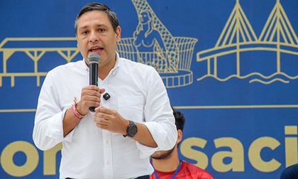 Precandidato Mauricio Lizcano denuncia amenazas contra su familia y exige garantías para el ejercicio democrático