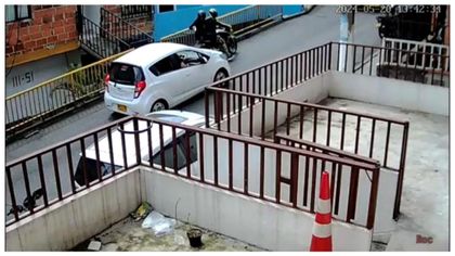 Imagen de Dos heridos dejó un ataque sicarial en Medellín: en el carro iba una familia con dos niños