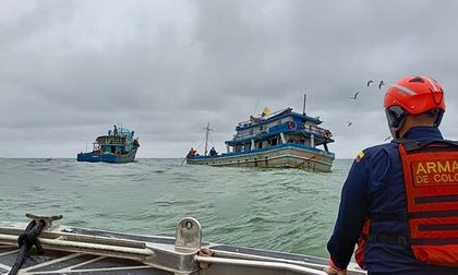 Armada rescató trece personas a la deriva en el Pacífico