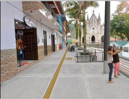 Imagen de  “Beneficiará a mujeres y adultos mayores”: el parque principal de Argelia será remodelado