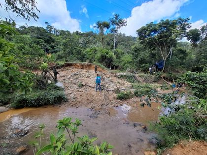Imagen de  Autoridades adelantaron operativos contra minería ilegal en zona rural de San Carlos