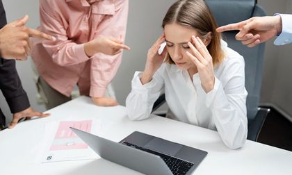 ¿Sabe identificar el acoso laboral? Conozca las señales y la ruta de atención en Colombia