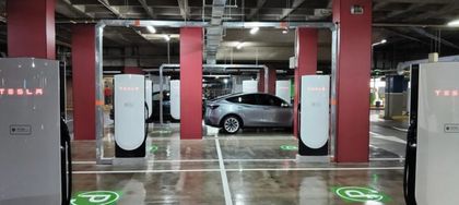 Imagen de  Tesla abre su primera estación de supercargadores en Medellín