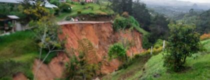 Imagen de  Fuertes lluvias ocasionaron deslizamientos de tierra en zonas rurales de El Peñol