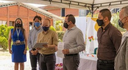 Imagen de La Ceja entregó las escrituras del predio donde se construirá la Sede Regional del SENA