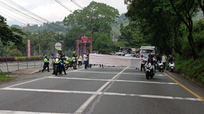 Imagen de  Gobernador de Antioquia rechazó el bloqueo en la vía que comunica a Medellín con la Costa Atlántica