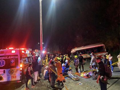Imagen de «Fue algo espantoso, aterrador»: testigo del fuerte accidente de tránsito en Copacabana