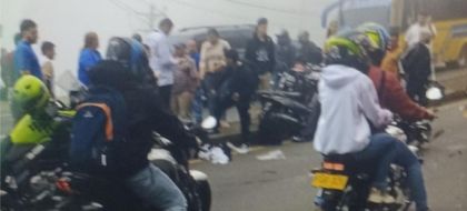 Imagen de Tres motociclistas heridos en grave accidente de tránsito en la autopista