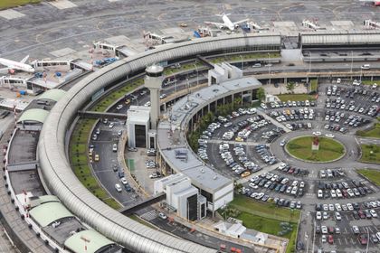 Imagen de Sindicato de Migración Colombia denuncia sobrecarga laboral en aeropuerto de Rionegro