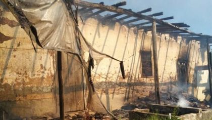 Imagen de Buscan ayuda para familia que perdió su vivienda por un incendio en San Vicente