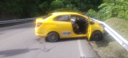 Imagen de  Tragedia en vía Medellín – Bolombolo: murió niño atropellado por un taxi, el conductor escapó