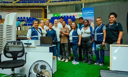 Gobernación del Valle entregó insumos y elementos para las comunas 17, 18, 19 y 20 de Cali