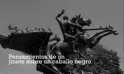 Pensamientos de un jinete sobre un caballo negro