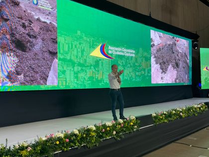 Imagen de  “Los residuos sólidos no son basura”: La Ceja estuvo presente en un importante foro en Bucaramanga