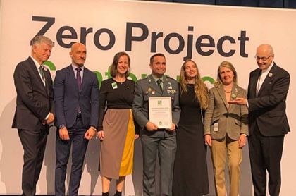 Imagen de Premio internacional para la guía de pictogramas de la Guardia Civil y Fundación ONCE