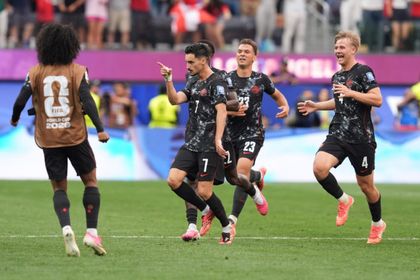 Imagen de  0-1. Canadá hace historia y en octavos de final espera a Países Bajos o Marruecos