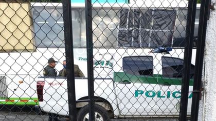 Imagen de  Bus que transportaba a trabajadores de una empresa fue asaltado en la vía El Carmen-Rionegro