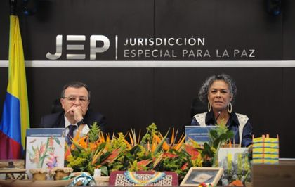 Imagen de  La JEP imputa a civiles, exguerrilleros y militares por crímenes de guerra