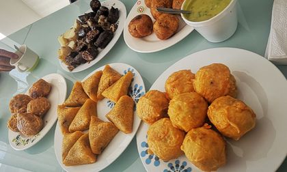 fritanga-papa-rellena-empanada-aji