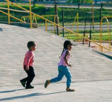 Un mapa de redes revela un salto en la adquisición del lenguaje infantil