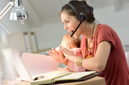 Las 8 medidas que te ayudarán a conciliar hijos y trabajo en 2017