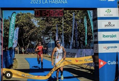Imagen de  Deportista de Marinilla se coronó campeona de la Triatlón Internacional de La Habana