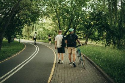 Menos coches y vuelos cortos, más tren: qué cambia la Ley de Movilidad Sostenible