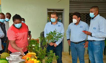 Pequeños agricultores se benefician con programa “Por un campo más sostenible”