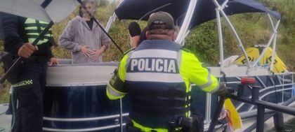 Imagen de Cinco turistas a la deriva en el embalse de Guatapé fueron rescatados mediante la Línea 123