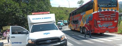 Imagen de Choque de bus en la Autopista dejó cinco heridos, entre ellos un bebé de un mes de nacido