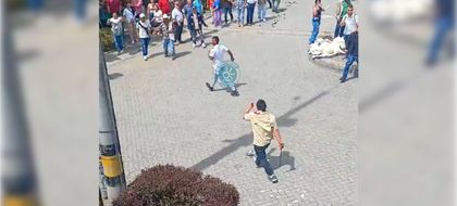 Imagen de Varios hombres protagonizaron violenta pelea en Abejorral: quedó captada en video