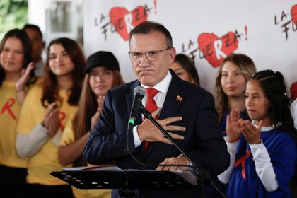 Imagen de  Exembajador Roy Barreras anuncia candidatura presidencial para “sanar heridas” de Colombia