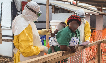 Brote de ébola en África central obliga a la OMS a declarar emergencia sanitaria internacional