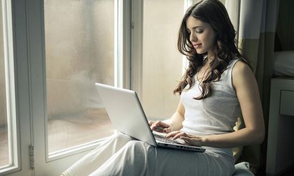 ¿Cómo las pantallas están reprogramando nuestra percepción del mundo?