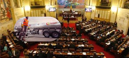 Imagen de  “Están atrapados en sus regiones”: algunos senadores sesionarán virtualmente por cancelación de vuelos