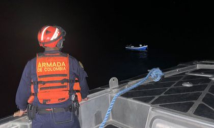 Armada rescató a cuatro pescadores en el Pacífico