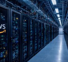 Amazon apuesta fuerte por la inteligencia artificial con nueva estructura de liderazgo y tecnologías propias