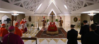 Imagen de  Cartas firmadas por el Papa Francisco buscan excluir a un cardenal del próximo cónclave. ¿Por qué?