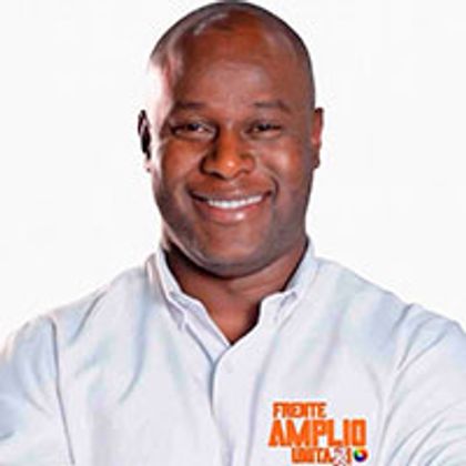 Víctor Golú busca llegar al Senado, de la mano de Roy Barreras