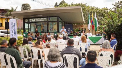 Imagen de  Nuevo CAI Bariloche inicia operaciones en Marinilla con 12 nuevos policías y cobertura en ocho sectores