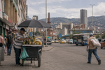 Imagen de Colombia redujo la pobreza monetaria en 2025: 1,79 millones de personas salieron de esa condición, informó el DANE